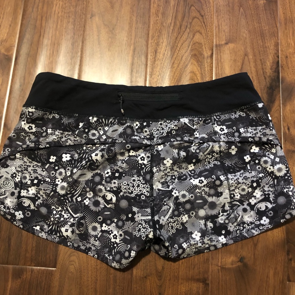 Lululemon Seawheeze Speed Short Sz 8-2.5” LMTD ED.